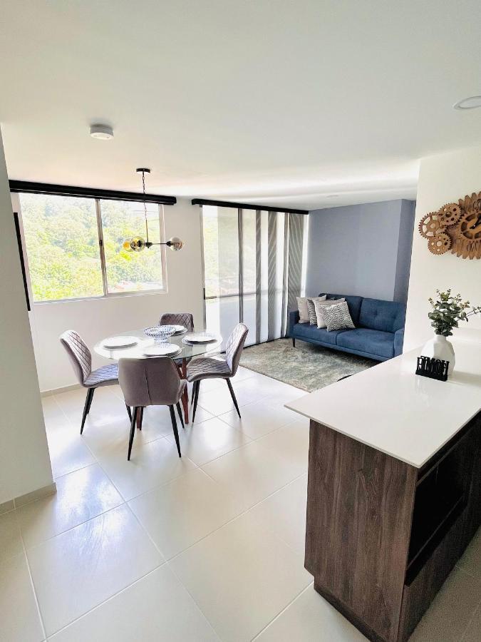 Hotel Lleras 10 ميديلين المظهر الخارجي الصورة